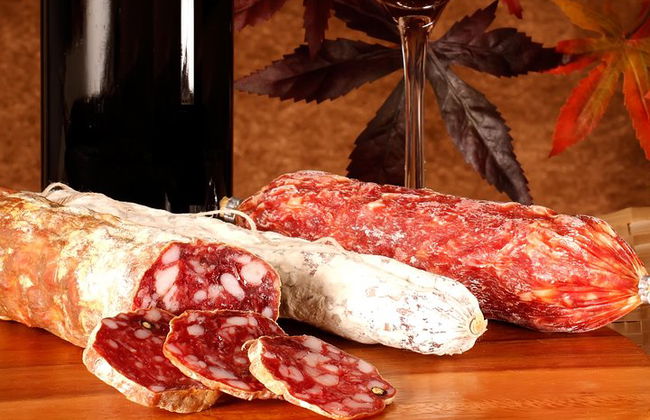 Degustação de vinhos de Bolonha em uma loja de vinhos com um morador local - Foto 11