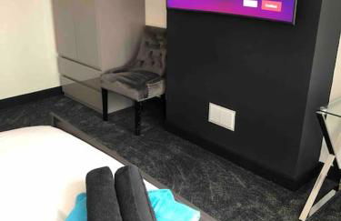 Entire 2 bed modern apartment - Foto 2