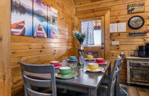 Serenity, A Rustic Log Cabin Retreat - Foto 14