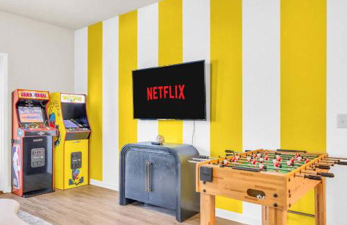 3BR Family Suite with Games & Pool - Foto 34