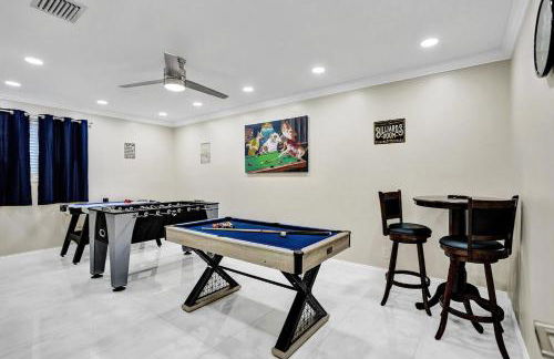 Sensational 5BR Villa Heated Pool near Hard Rock - Foto 11