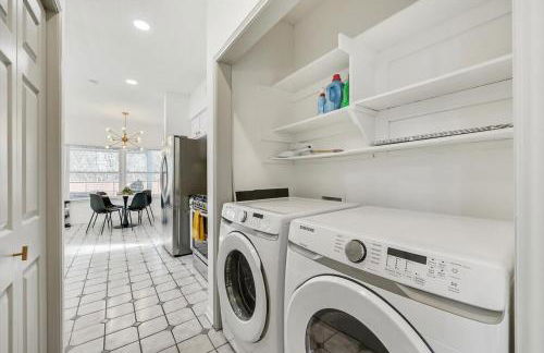 Glamorous 4BR 2,5BA Holiday Home with Pool, Game Room & Fire Pit - Foto 32