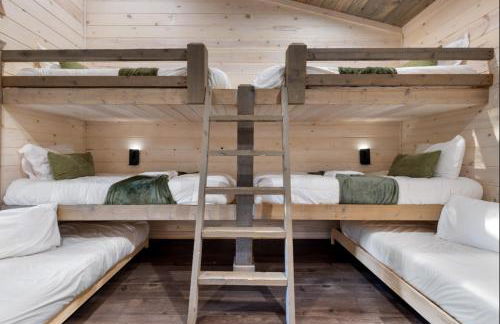 LUX,Hot Tub,ATV,Hiking,Pickleball,Firepit,Arcade - Foto 13