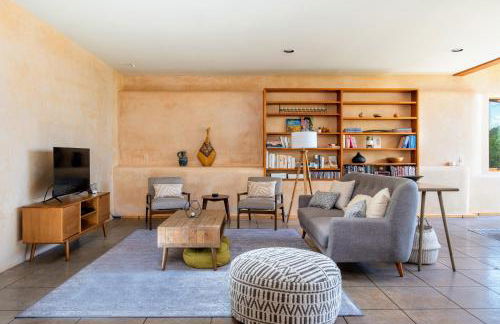 Santa Fe Ridgetop Retreat With 2 Hot Tubs and Views - Foto 3