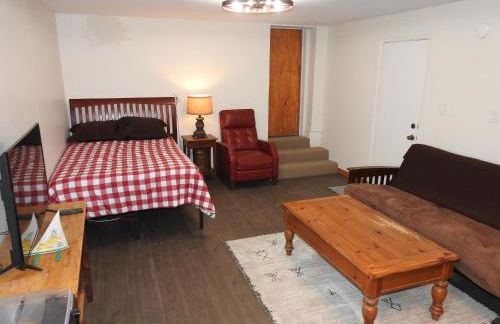 Miners Choice 3 Bedroom on Main St Bonus Rooms Sleeps up to 9 TV WIFI Piano - Foto 56