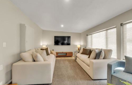 Chic Family Retreat with Game Room backyard with fire pit and minutes to Downtown! - Photo 23