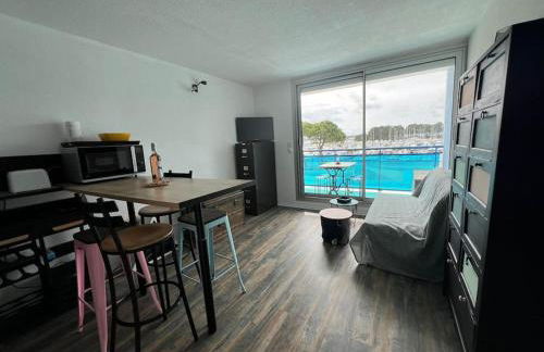 Charmant studio rénové - Foto 1