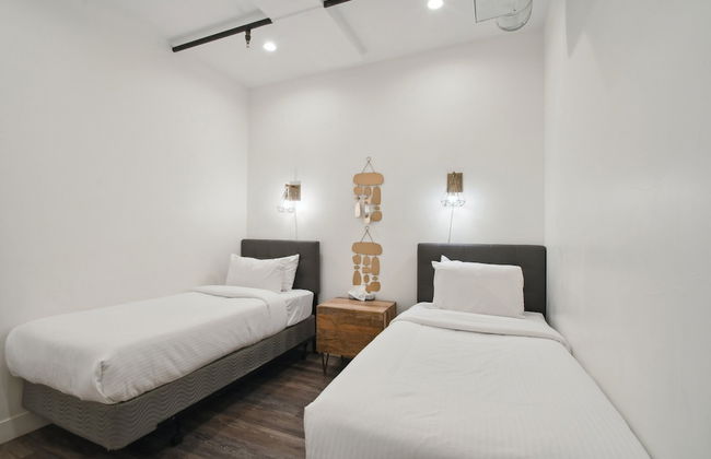 Cowboy Muse | RiNo Art Lofts - Foto 9