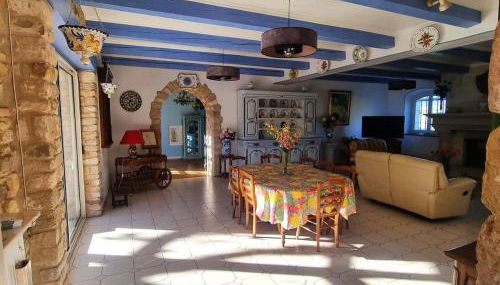 Mas Provençal with Swimming Pool & Air Conditioning - Foto 3