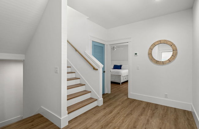 Spectacular 3br 4ba w/ Private Pool, 2 Min Walk to Beach - Sleeps 15! - Foto 36