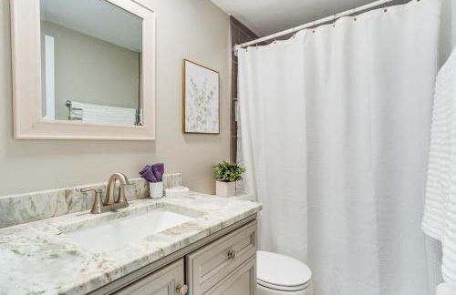 Lakefront Getaway with Porch in Athens Area! - Foto 18