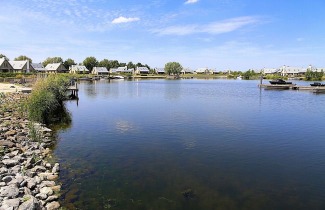 Villa Oesterdam Sleeps 10 Persons - Photo 9