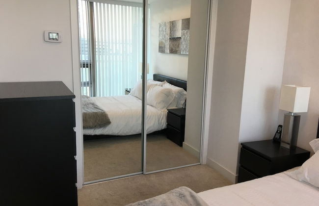 TO Stays - York and Lakeshore - Foto 5