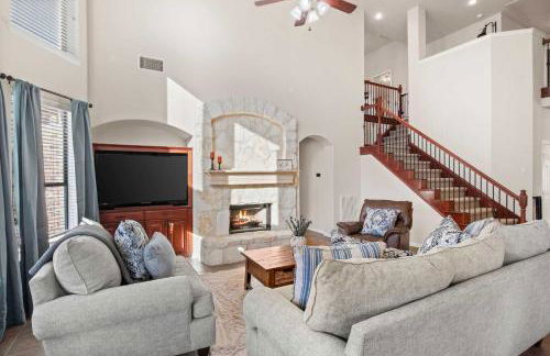 Spacious 4BR 3BA with Yard Mins to LakeLewisville - Foto 9