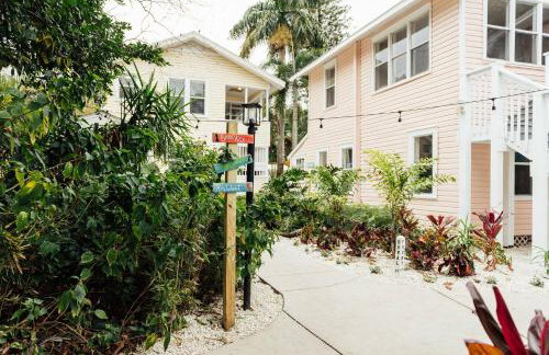 Hemingway KeyWest Vibes-mid term 2BR/1ba | St Pete - Foto 22