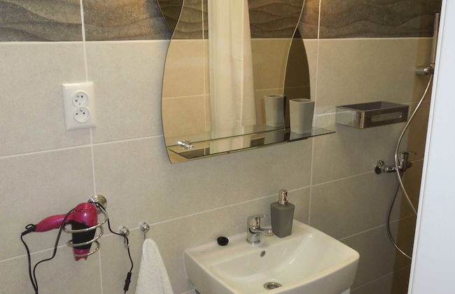 Apartment in the center with a balcony - Photo 23