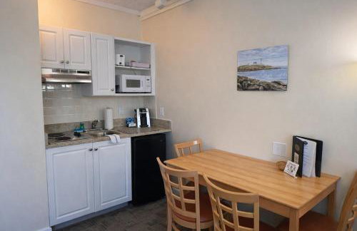 Courtyard Resort - Photo 16