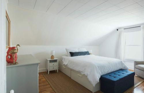 Stay at East Gloucester - Photo 5