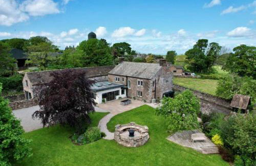 Elegant & spacious farmhouse with wonderful views - Foto 14