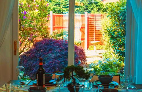 Spacious White House with parking, garden, Wi-Fi - Photo 30