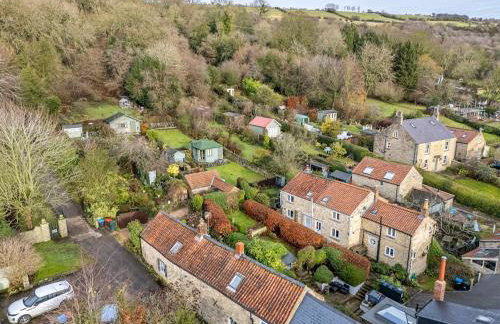 Hideaway Cottage - Photo 33