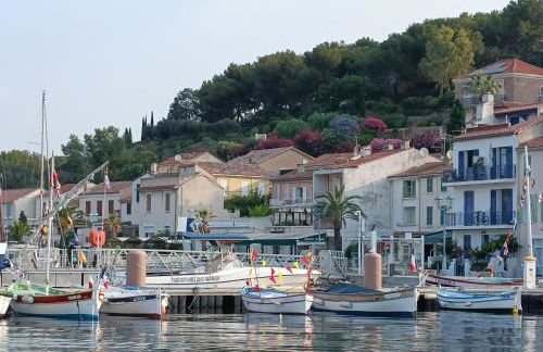 Vue magnifique sur le port appartement 80m2 piscine tennis parking climatisation - Foto 24