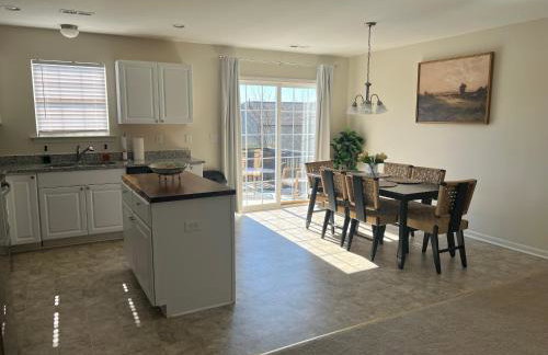 Welcome Families and Pets! 30 nights Entire Home - Foto 4