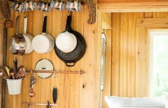 Stunning Pet-Friendly Treehouse for Relaxing Glamping Retreats in North Carolina - Foto 57