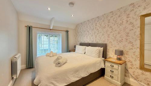 Sheplegh Court Charming Cottage and Pools within Stunning Grounds - Foto 4