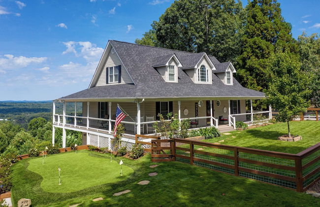 Sunset View 3 BDR Close to Downtown! - Photo 73