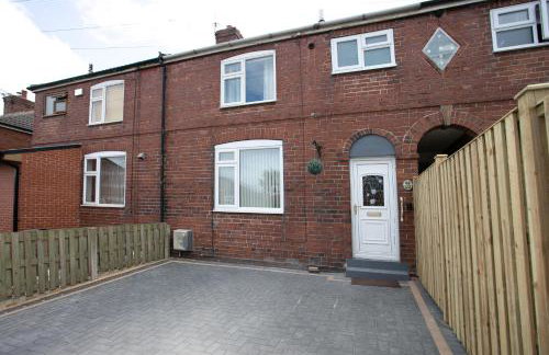 Manvers House, Rotherham for contractors, Families, free parking, Spacious, WIFI, modern - Foto 34