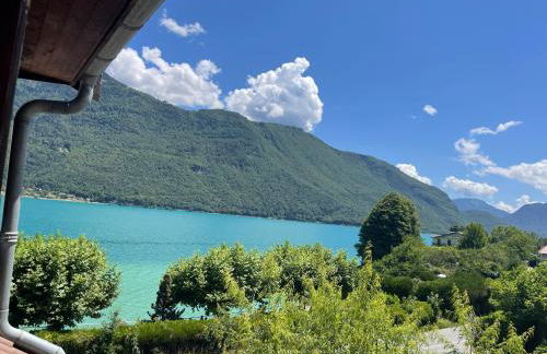 Rare 2 bedroom with private beach on Lake Annecy - Foto 16
