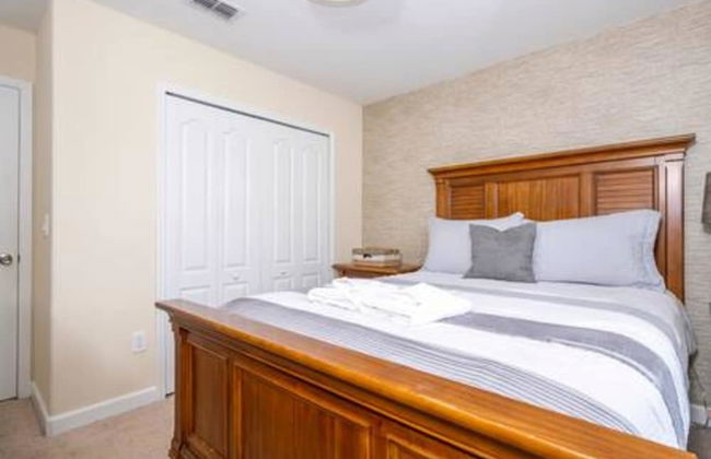 Gorgeous 6 Bedroom w Pool Paradise Palms - Foto 41