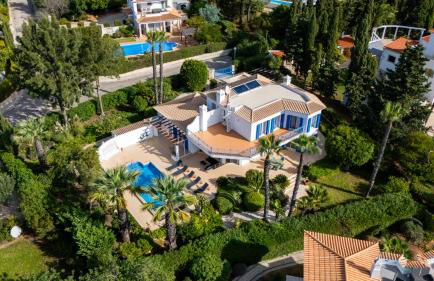 Bright 3 BDR Duplex House With Pool by LovelyStay - Foto 50