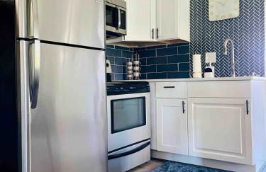 Suite Home Indiana Apartments - Photo 8