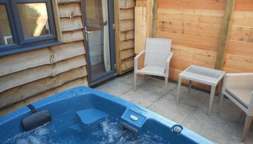 Hare Lodge with Hot Tub - Foto 5