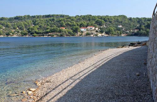 Apartments with parking space Grohote, Solta - 23166 - Foto 4