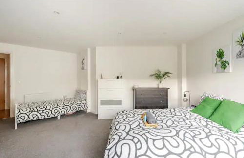 The Nest of Forest Hill - Photo 22