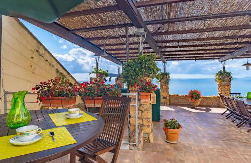 RivieraRent Villa L'Orizzonte - Foto 2