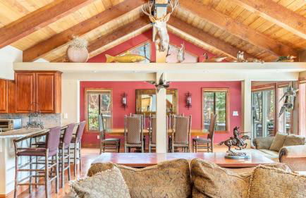 Luxury Incline Village Cabin w Lake Views Game Room Firepit Beach Access - Foto 23