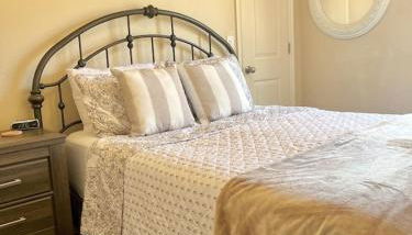 3BR / 2BA Townhome with Pool, Patio, WiFi, Washer/Dryer - Foto 5