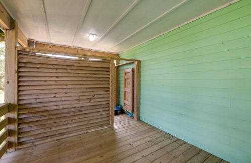 Quiet Hatteras Duplex with Decks about 1 Mile to Beach - Foto 29