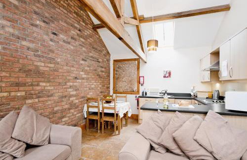 Rhodes - W41946 - Photo 1