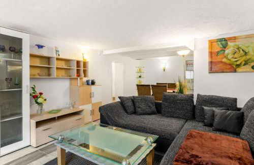 Snug Apartment in Grevesmuhlen With Terrace - Foto 10