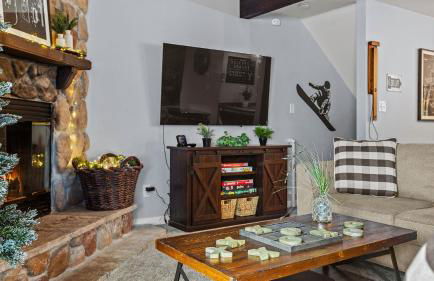 Slopeside Escape by Avantstay Walk to Ski Lifts Arcade Games + Shuffleboard - Foto 12