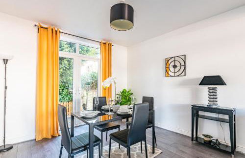 Beautiful 3 bedroom House near West Bromwich -contractors, Family, NHS - Foto 14