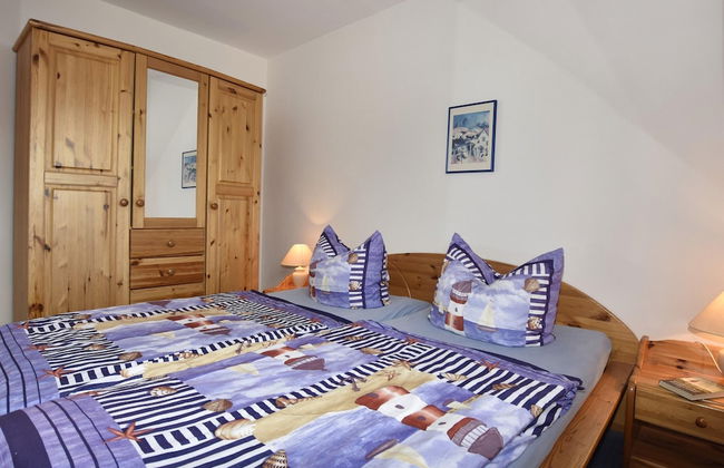 Cozy Apartment in Zingst Germany near Beach - Photo 2