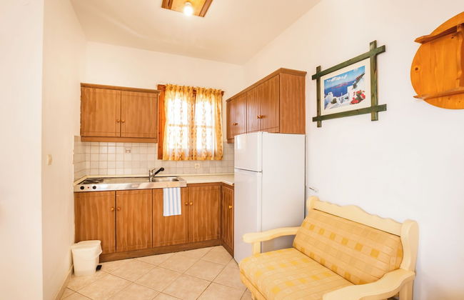 Arhontiko Hotel - Photo 29