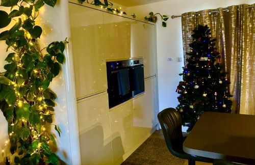 Elkstone House, Hot tub Luxury, Comfortable Home - Foto 19