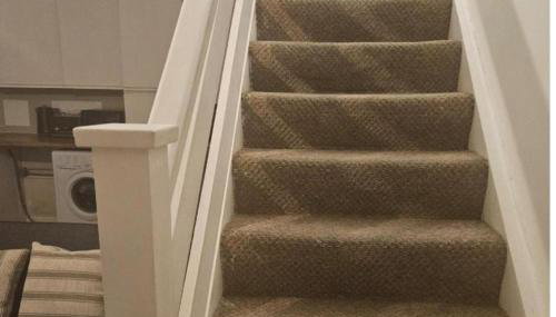 1 Bed House Sleeps 2 -Free Parking -Tv - Foto 3